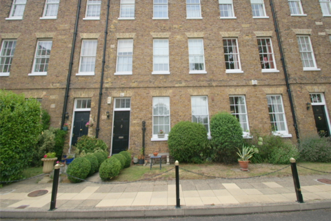 3 bedroom terraced house to rent, Admiralty Mews , Walmer CT14