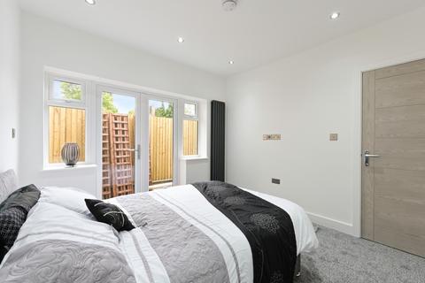 3 bedroom apartment for sale - Manor Road, Wallington