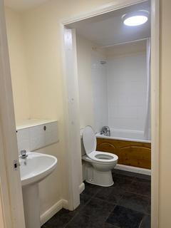 1 bedroom apartment to rent, 245 Dunstable Road, Luton