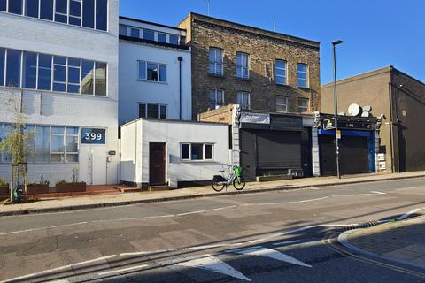 Studio to rent, Hornsey Road, Hornsey N19