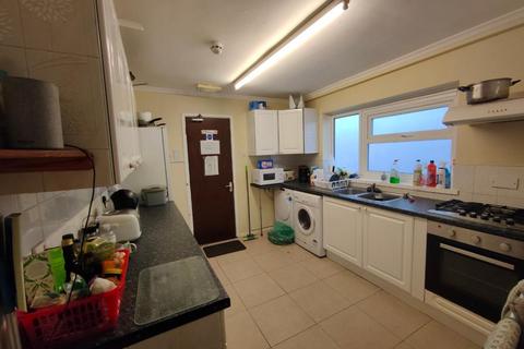 6 bedroom house to rent - 98 St Helens Road Swansea