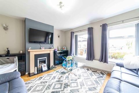 32 Oban Avenue, Oldham, OL1 4LW