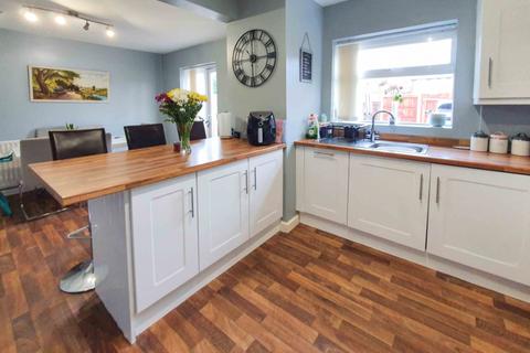 32 Oban Avenue, Oldham, OL1 4LW