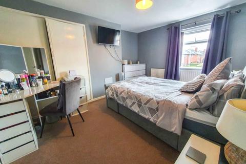 32 Oban Avenue, Oldham, OL1 4LW