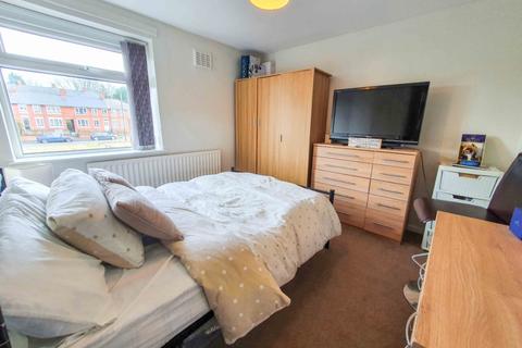 32 Oban Avenue, Oldham, OL1 4LW