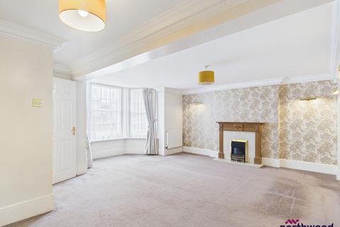 3 bedroom apartment for sale, Silverdale Road, Lower Meads, Eastbourne, BN20