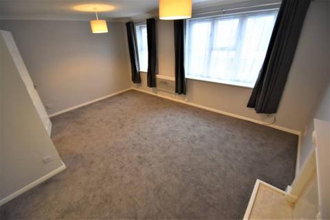 2 bedroom flat to rent, Falmouth Close, Eastbourne BN23