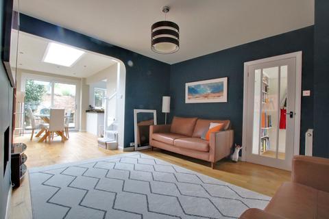 9 Hilldown Road, Southampton, SO17 1SX
