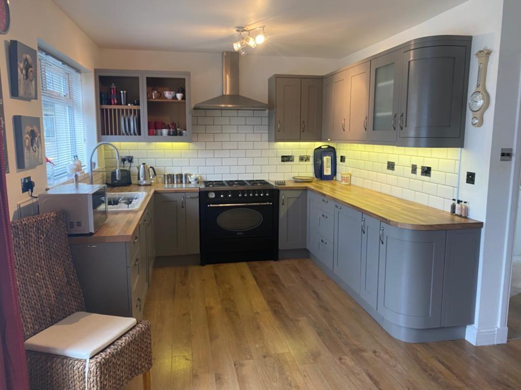 Greenmore Gardens, Hilton, Aberdeen... 3 bed semidetached house £