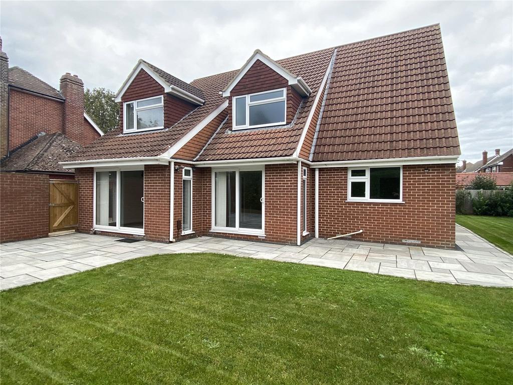 Beatty Drive, Alverstoke, Gosport, Hampshire, PO12 4 bed detached house