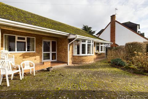 8 Crow Park Drive, Burton Joyce, Nottingham, NG14 5AS