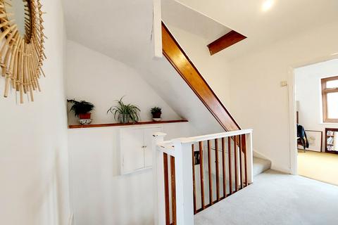 329 Rayners Lane, Pinner, HA5 5EH