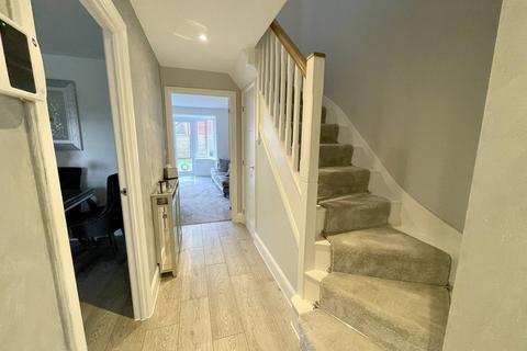 52 Burnham Road, Wythall, Birmingham, B47 6AT