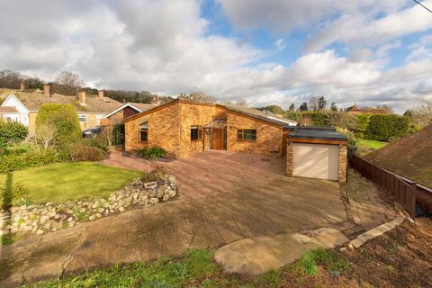 Glengarra Malling Road, Teston, Maidstone, ME18 5AR