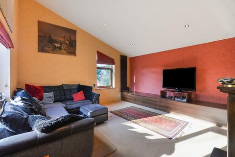 Glengarra Malling Road, Teston, Maidstone, ME18 5AR