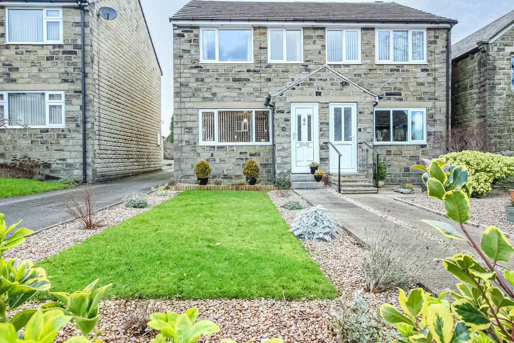 Marsh Lane, Shepley 2 bed semidetached house £210,000