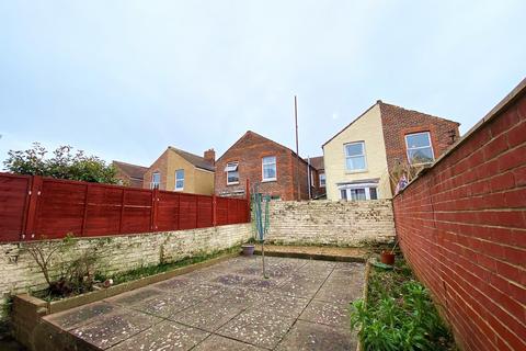 4 bedroom terraced house to rent, Telephone Road, Southsea