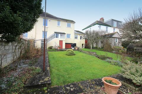 218 Callington Road, Saltash, PL12 6LN