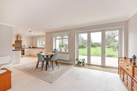 46 Abbey Road, Medstead, Alton, GU34 5PB
