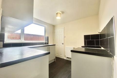3 bedroom terraced house for sale - GILBEY ROAD, GRIMSBY