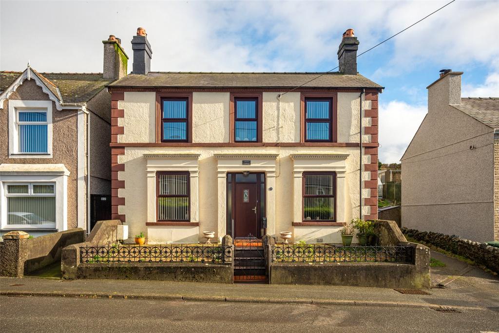 High Street, Penygroes, Caernarfon, Gwynedd, LL54 4 bed detached house
