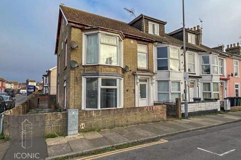 6 bedroom end of terrace house for sale, Crown Road, Great Yarmouth, Norfolk