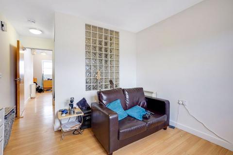 1 bedroom apartment to rent, Station Road West, Canterbury