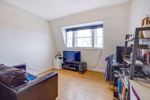 1 bedroom apartment to rent, Station Road West, Canterbury