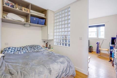 1 bedroom apartment to rent, Station Road West, Canterbury