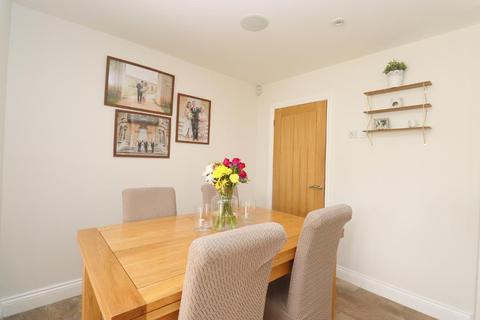 12 Arnold Close, Barton-le-clay, Bedford, MK45 4PD