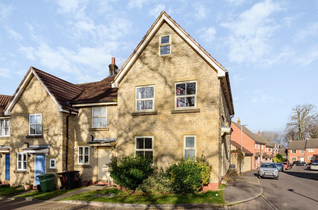 Rivers Reach, Frome, BA11 3 bed semidetached house £310,000