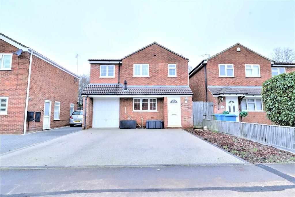 Moray Avenue, College Town... 4 bed detached house £500,000