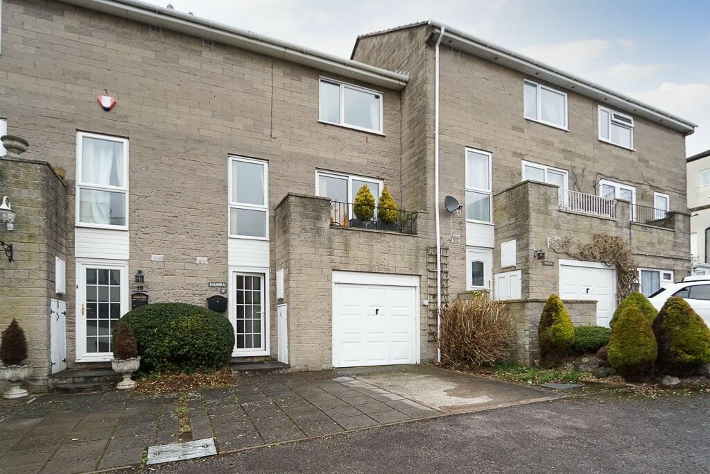 South Road, WestonSuperMare, BS23 4 bed townhouse £375,000