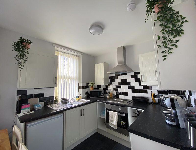 Chorley New Road, Horwich, Bolton... 1 bed apartment to rent £600 pcm (£138 pw)