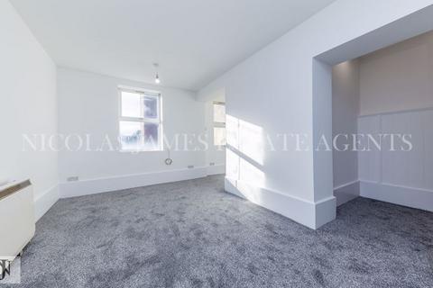 2 bedroom apartment to rent, Church Street, Enfield Town EN2