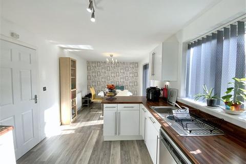7 Spitfire Road, Sheffield, S13 7AD