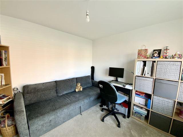 Study/bedroom 5