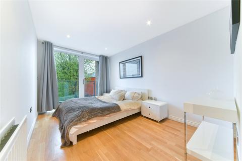 2 bedroom apartment to rent, Viridian Apartments, 75 Battersea Park Road, London, SW8