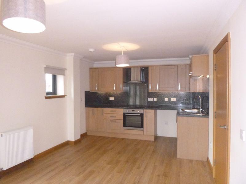 Cannon Court, Kirkcaldy 2 bed flat £695 pcm (£160 pw)