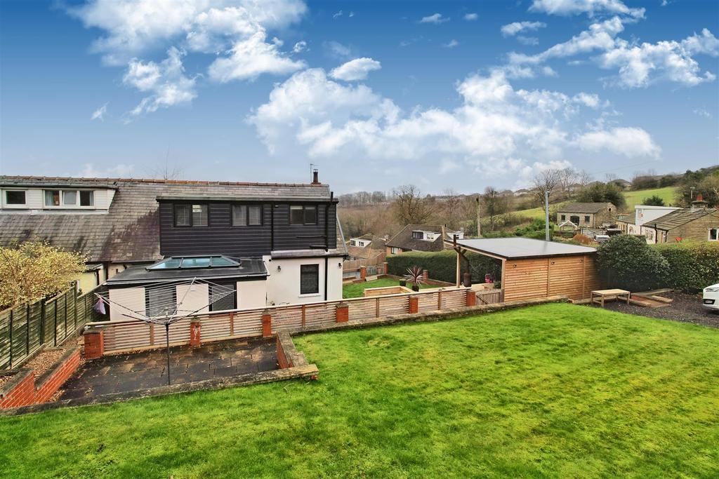 Bank End Lane, Almondbury, Huddersfield, HD5 8ES 3 bed semidetached