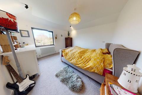 4 bedroom semi-detached house for sale - Warren Way, Folkestone