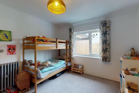 31 Warren Way, Folkestone, CT19 6DT