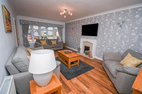 25 Ashgate Road, Willerby, Hull, HU10 6HH