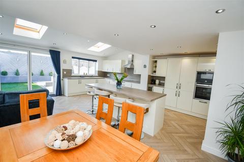 25 Ashgate Road, Willerby, Hull, HU10 6HH