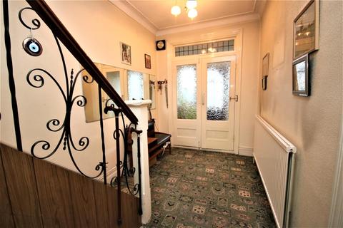 564 Green Lanes, London, N13 5SA