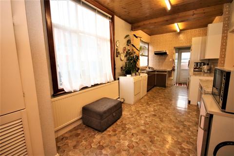 564 Green Lanes, London, N13 5SA
