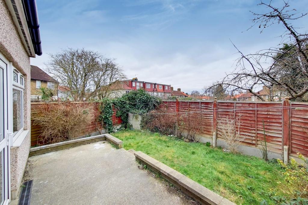 9 Garden-1.jpg
