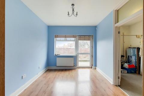 28 Capstone Road, Bromley, BR1 5NB
