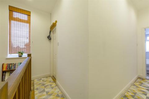 62 Victory Road, Beeston, Nottingham, NG9 1LG