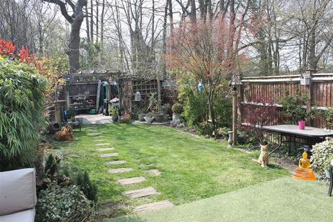 4 Hornbeams, Vigo, Gravesend, DA13 0TA